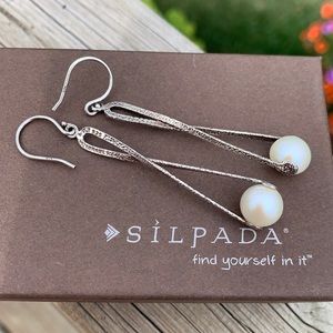 W2285 Silpada sterling silver & pearl earrings